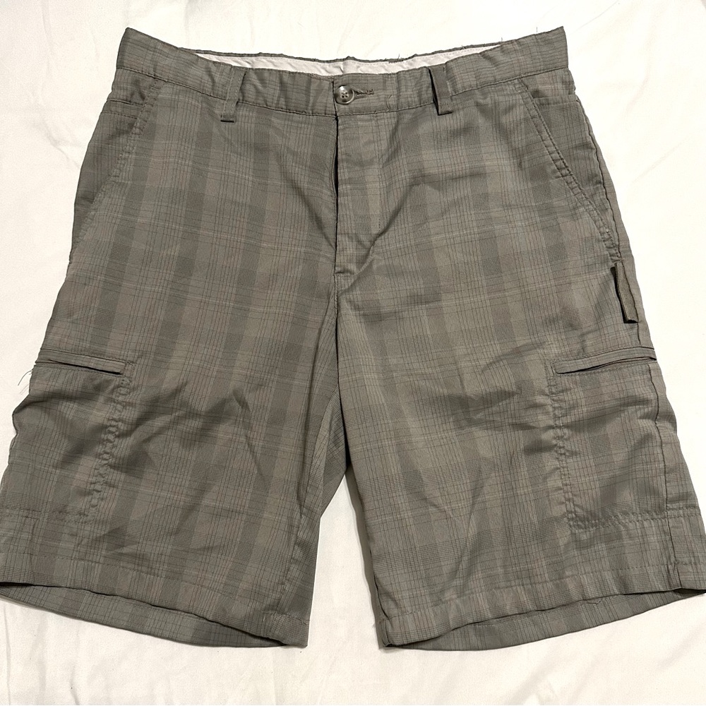 Greg Norman men’s golf shorts